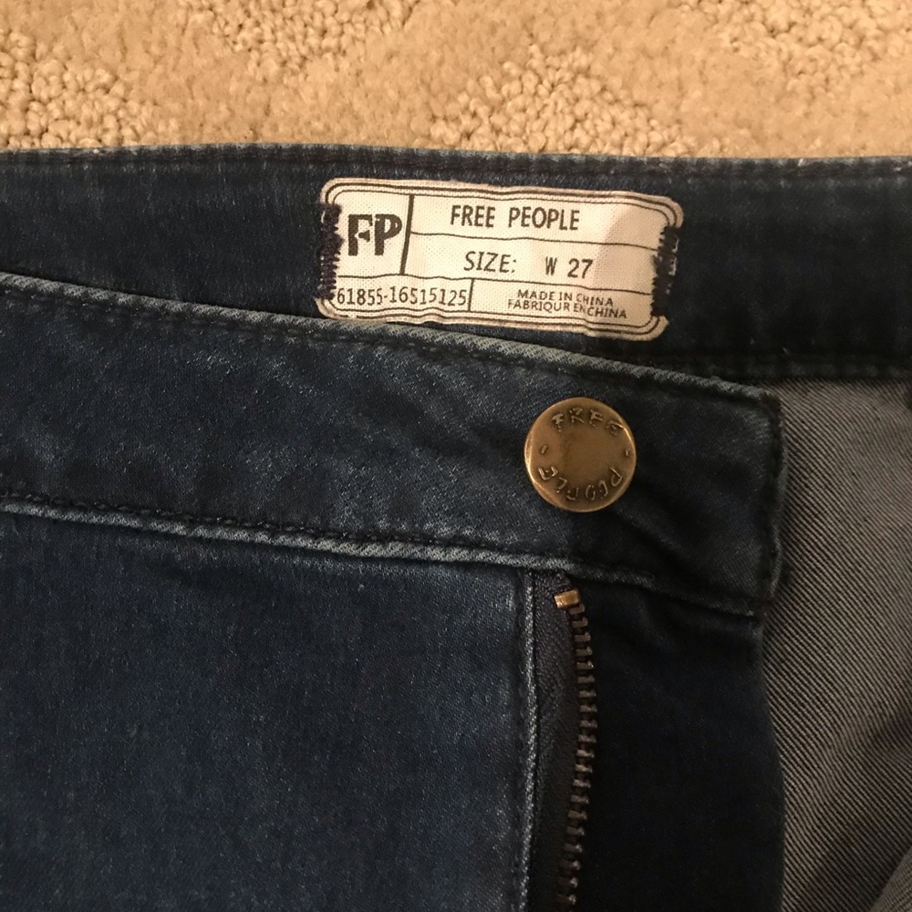 Free People bell bottom high rise jeans sz27